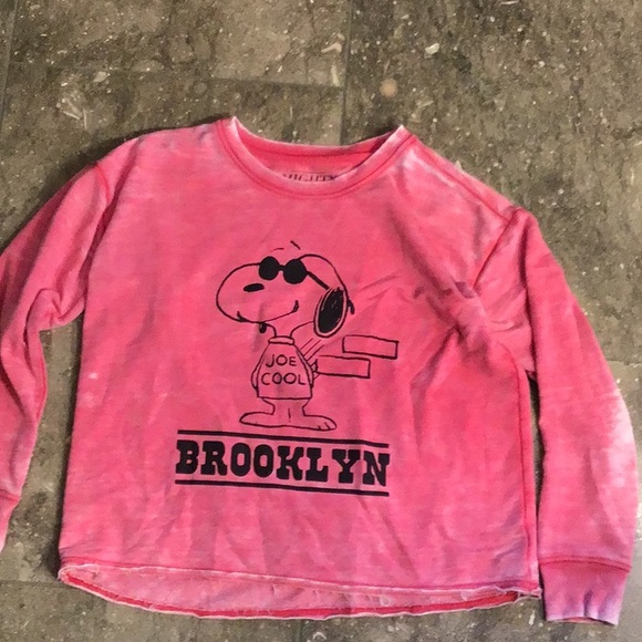 Peanuts Mighty Fine Snoopy Brooklyn sweatshirt, M, red - Picture 1 of 11